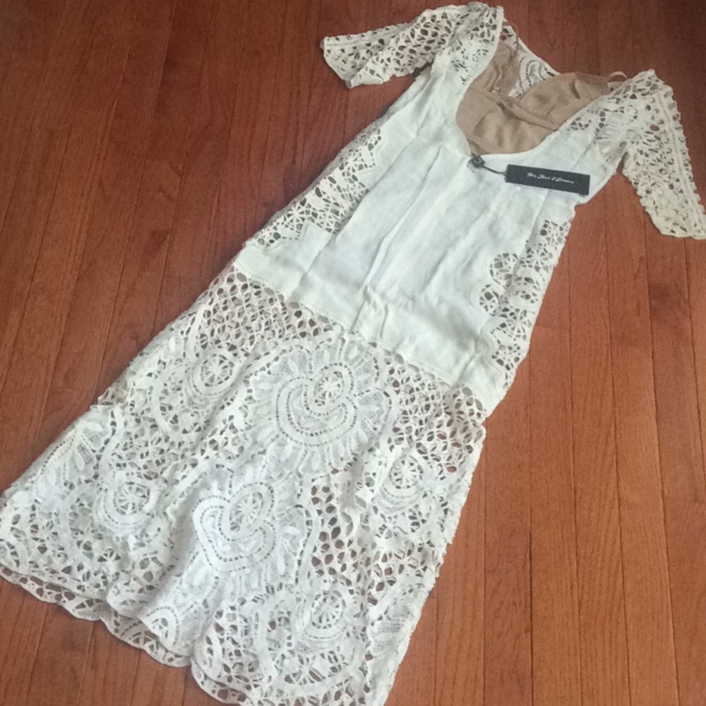 π For love and lemons lace dress- size XS - Picture 7 of 8